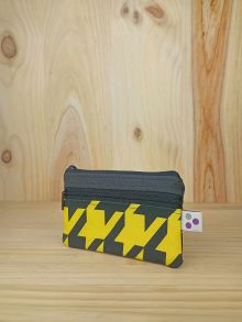 Cartera Negra Pata Gallo Amarilla