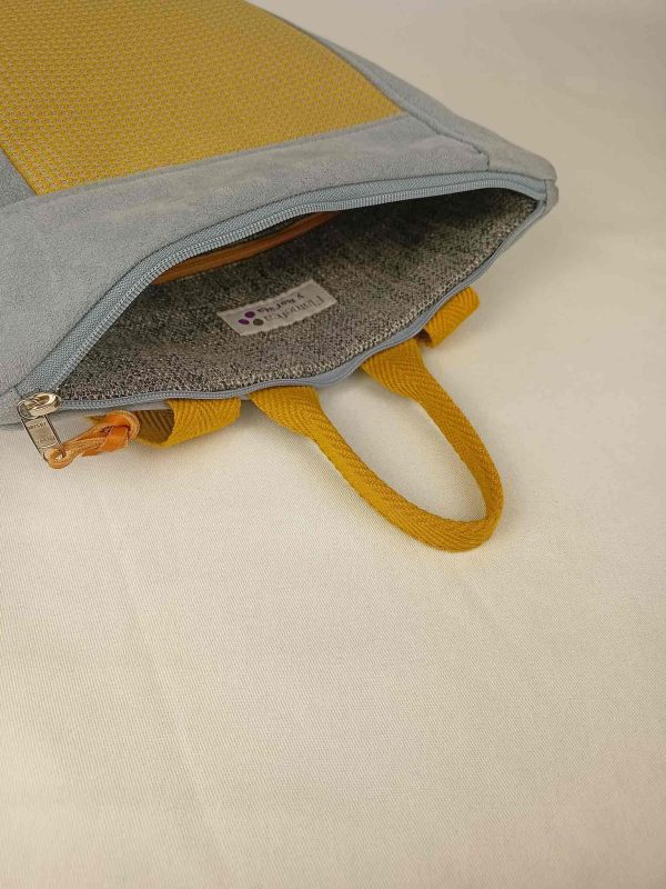 QUADRATUM-GRIS-MOSTAZA-INTERIOR QUADRATUM-GRIS-MOSTAZA-INTERIOR