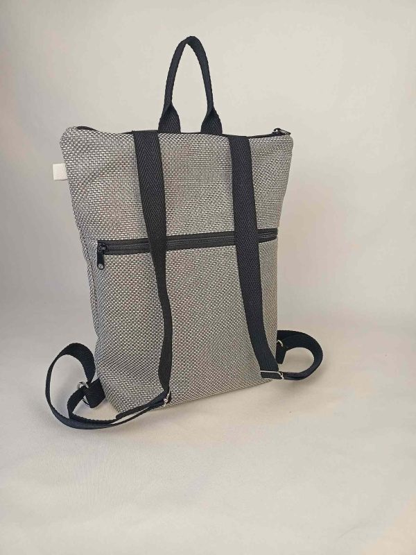 QUADRATUM-GRIS-TOPOS-PLATA-TRASERA QUADRATUM-GRIS-TOPOS-PLATA-TRASERA